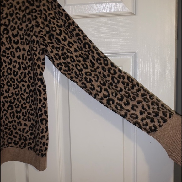 Sweater - Picture 3 of 4